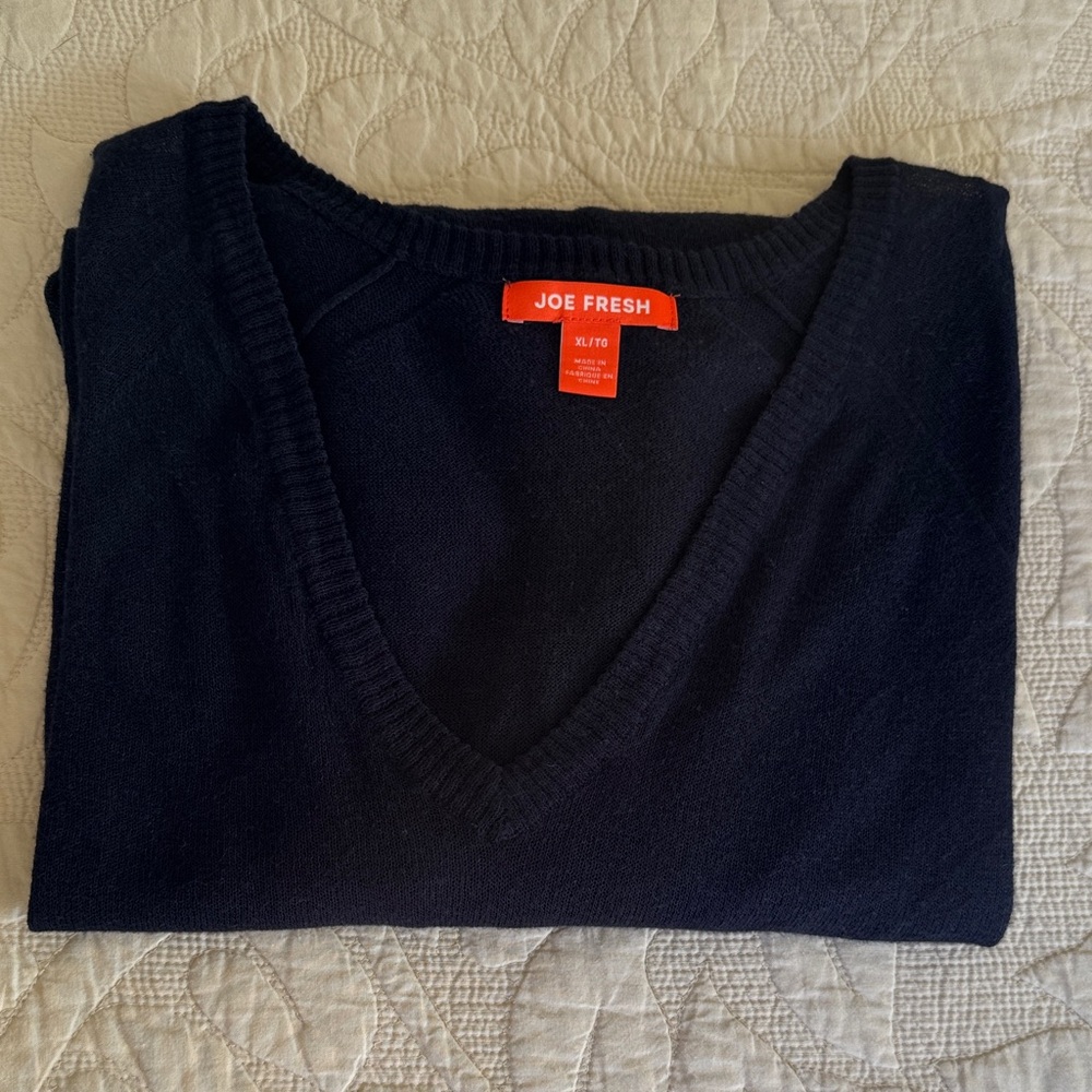 Joe Fresh Women's Dark Blue V-Neck Long Sleeve Top - Picture 4 of 4